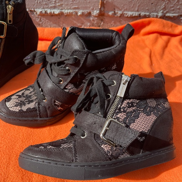 2 boots jennifer lopez lace and xhilaration🤩🤩 - Picture 3 of 13